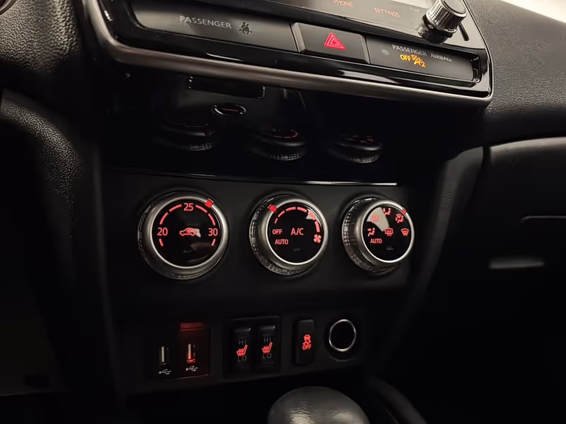 2024 Mitsubishi RVR ES