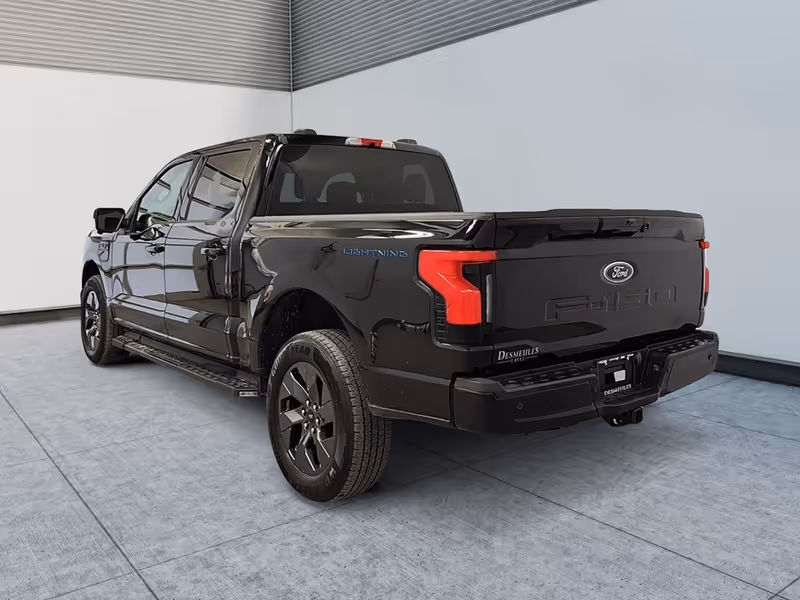 2023 Ford F-150 Lightning XLT