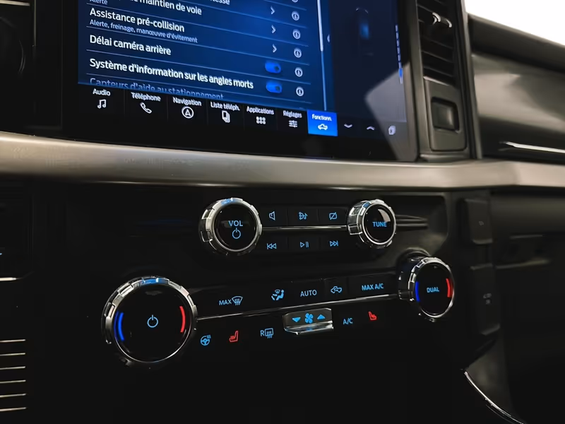 2023 Ford F-150 Lightning XLT