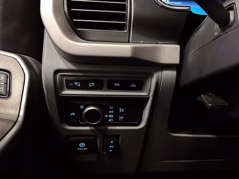2023 Ford F-150 Lightning XLT