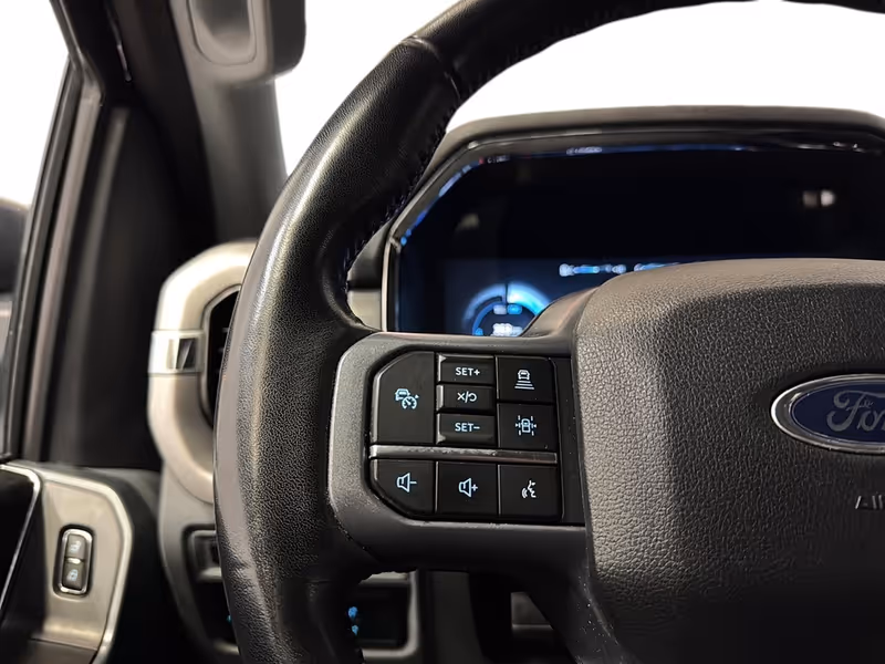 2023 Ford F-150 Lightning XLT