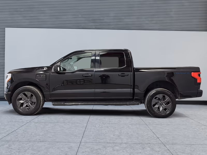 2023 Ford F-150 Lightning XLT