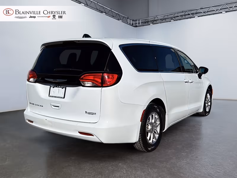 2024 Chrysler Grand Caravan SXT