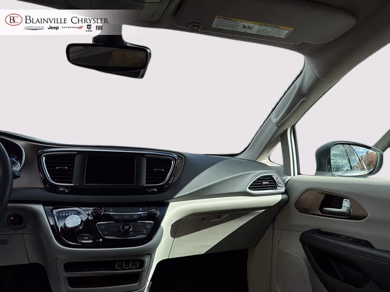 2024 Chrysler Grand Caravan SXT