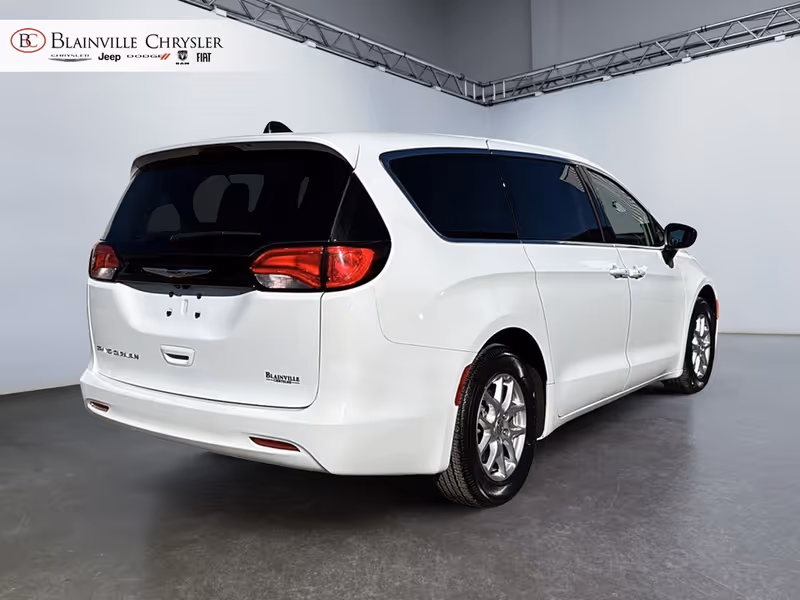 2024 Chrysler Grand Caravan SXT