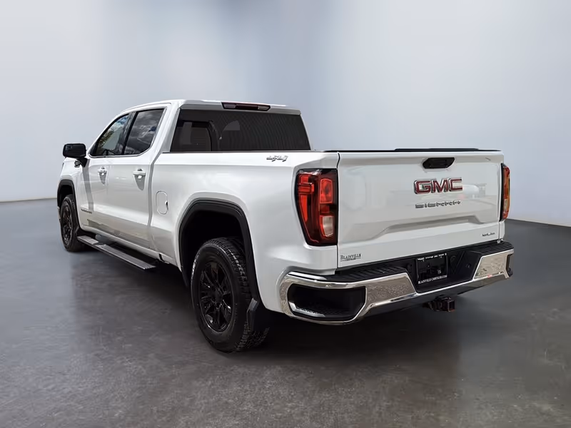 2024 GMC Sierra 1500 SLE