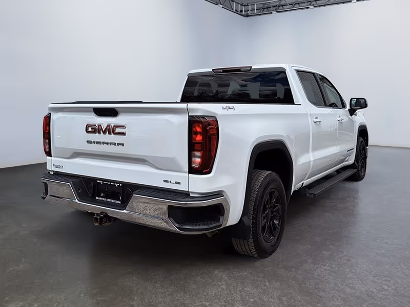 2024 GMC Sierra 1500 SLE