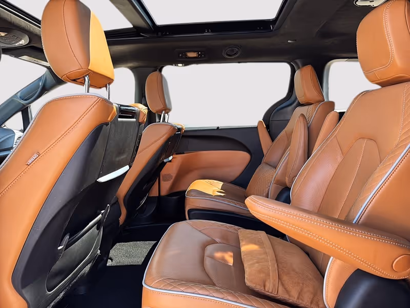 2023 Chrysler Pacifica Hybrid Pinnacle