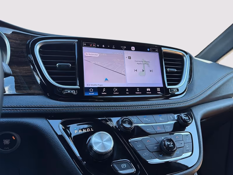 2023 Chrysler Pacifica Hybrid Pinnacle