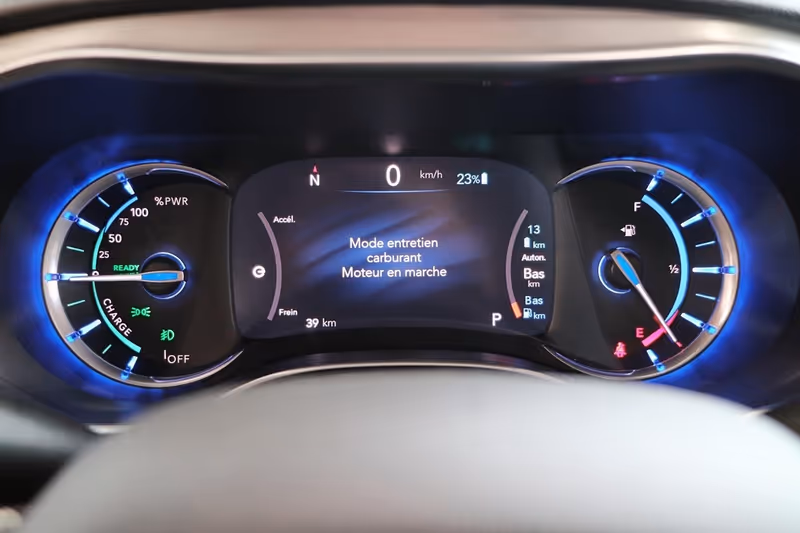 2024 Chrysler Pacifica Hybrid Premium S Appearance