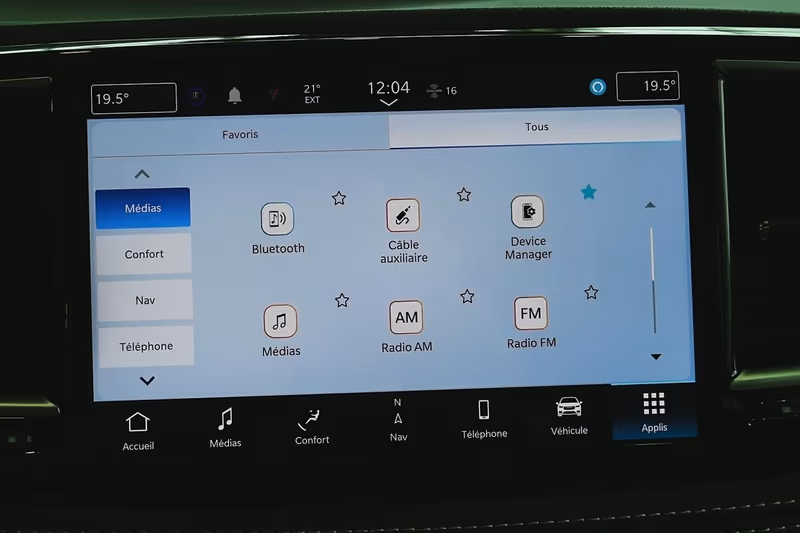 2024 Chrysler Pacifica Hybrid Premium S Appearance