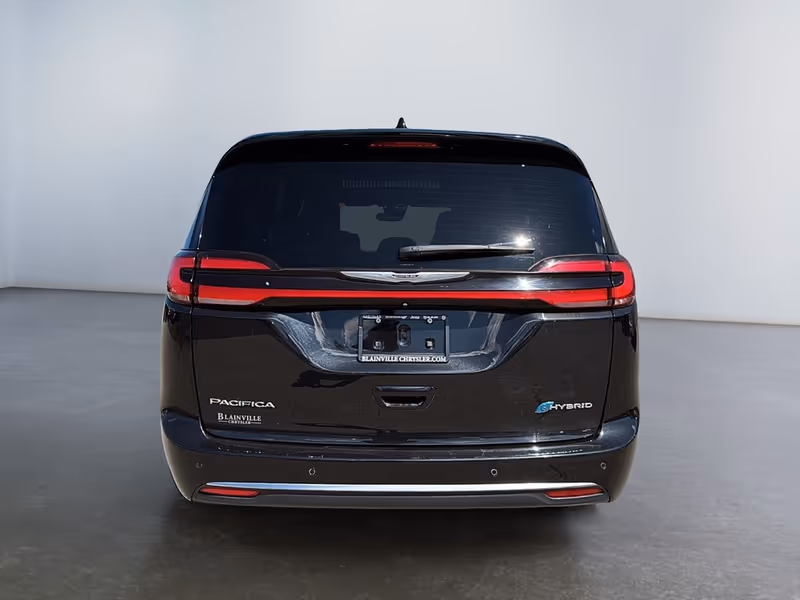 2023 Chrysler Pacifica Hybrid Pinnacle